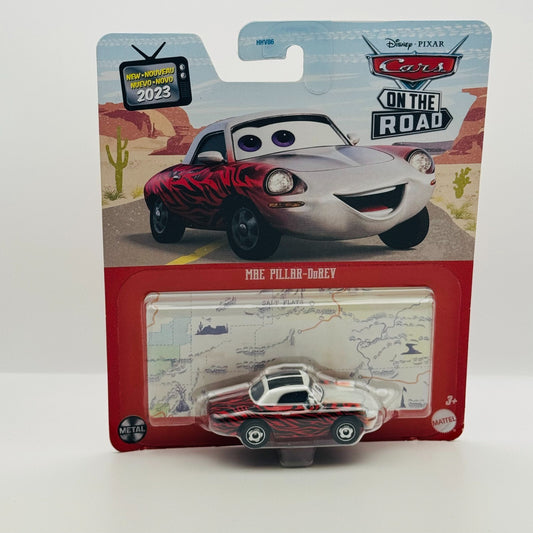 Disney Pixar Cars - MAE PILLAR-DuREV Cars On The Road 2022 - 1:55 Diecast