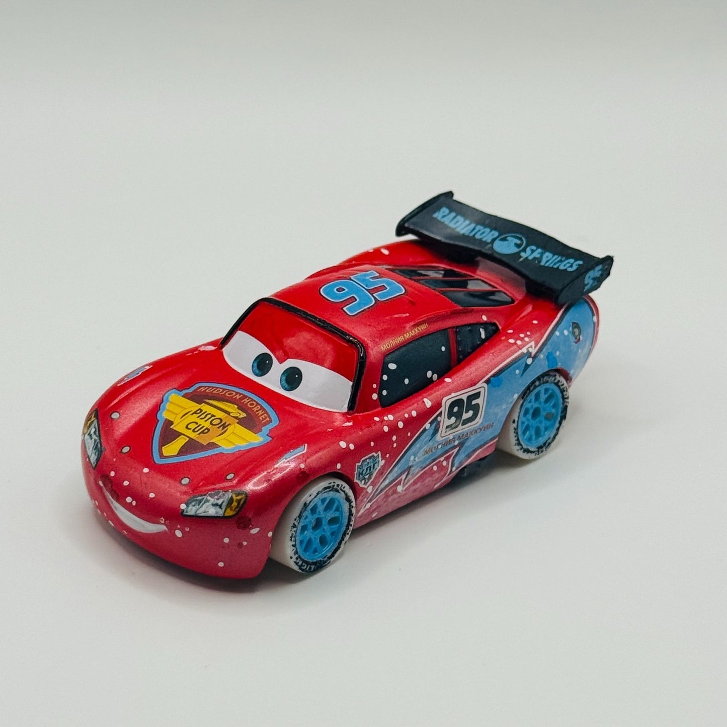 Disney Pixar Cars - ICE RACERS LIGHTNING MCQUEEN - 1:55 Diecast