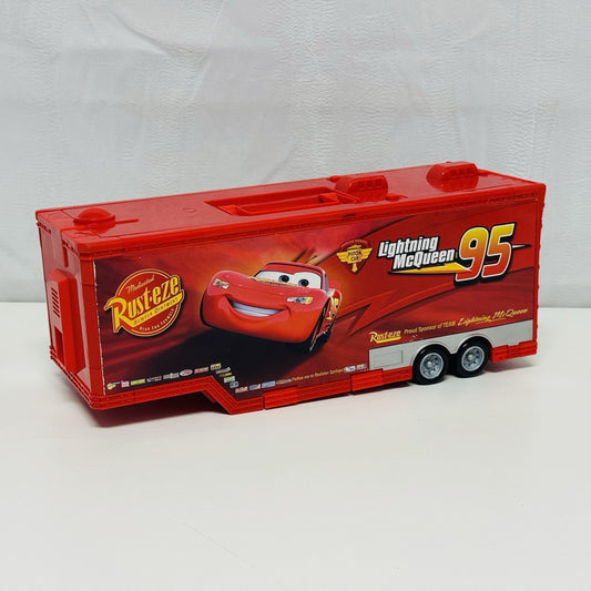 Disney Pixar Cars HUDSON HORNET PISTON CUP MACK HAULER CARRY CASE PLAYCASE 1:55