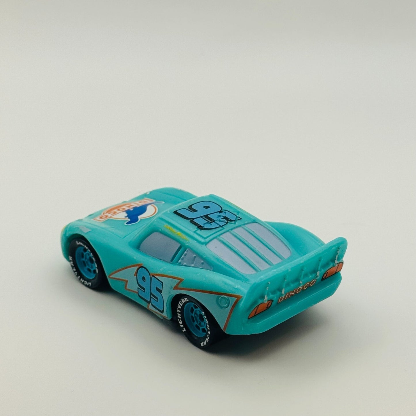 Disney Pixar Cars - COLOR CHANGERS DINOCO LIGHTNING MCQUEEN 2010 - 1:55 Scale