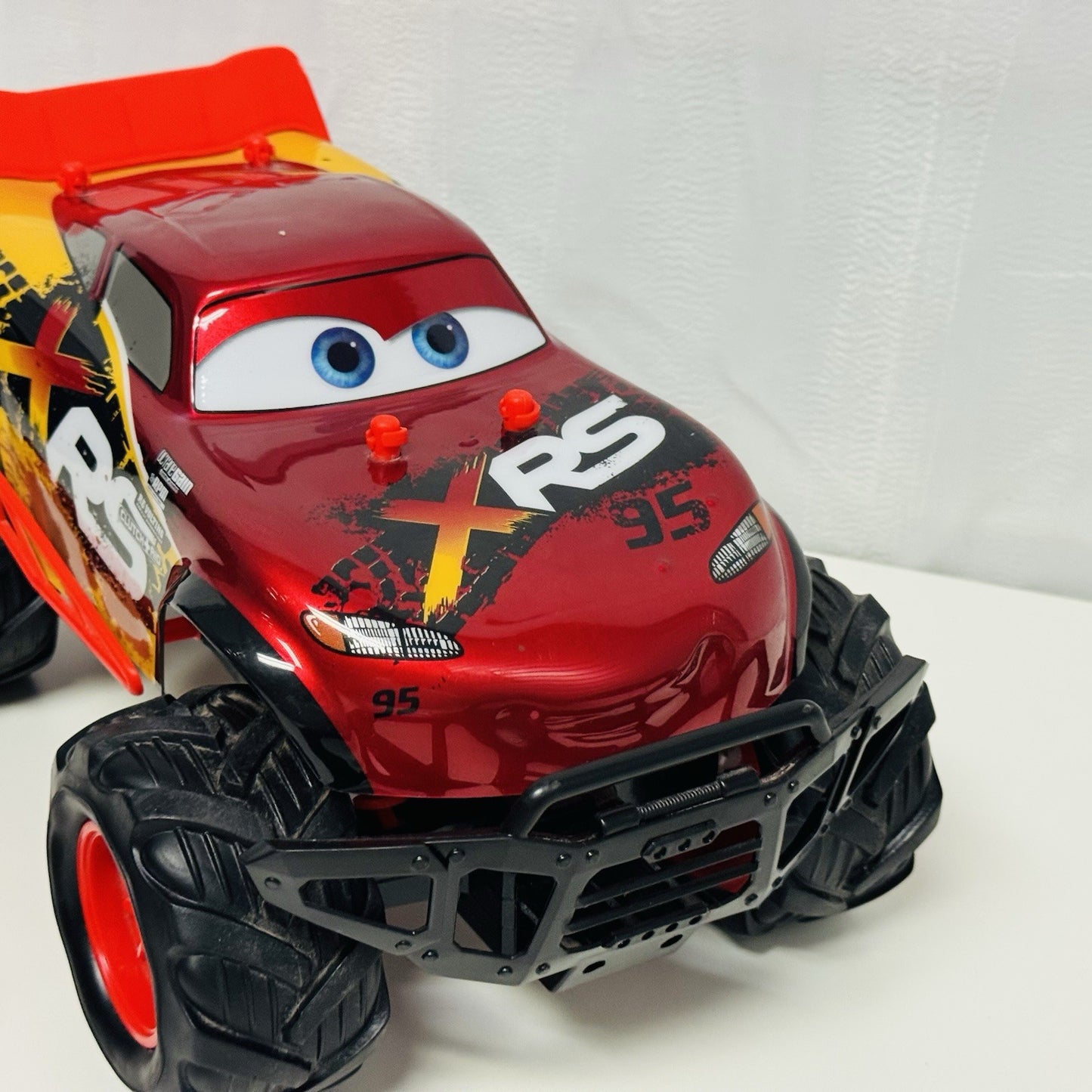 Disney Pixar Cars - XRS OFF-ROAD LIGHTNING MCQUEEN R/C RADIO CONTROL -1:14 Scale