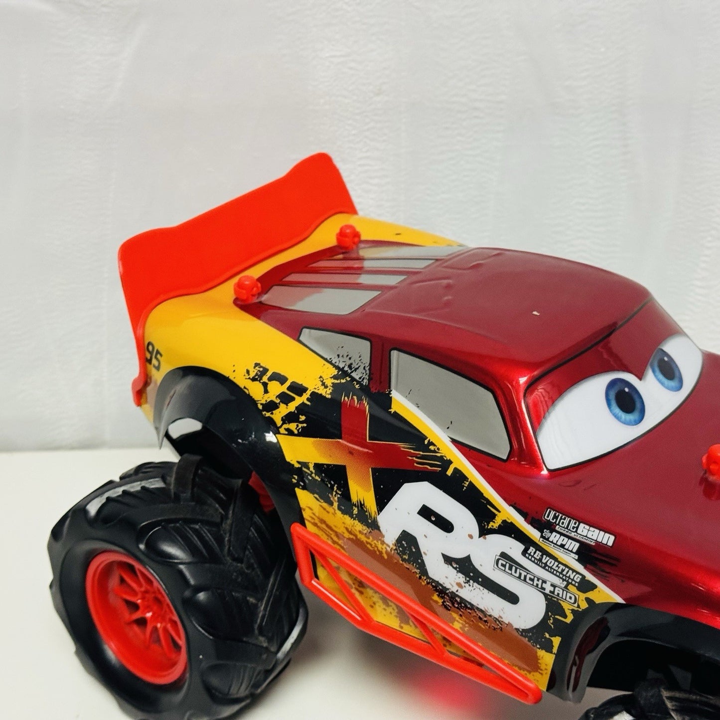 Disney Pixar Cars - XRS OFF-ROAD LIGHTNING MCQUEEN R/C RADIO CONTROL -1:14 Scale