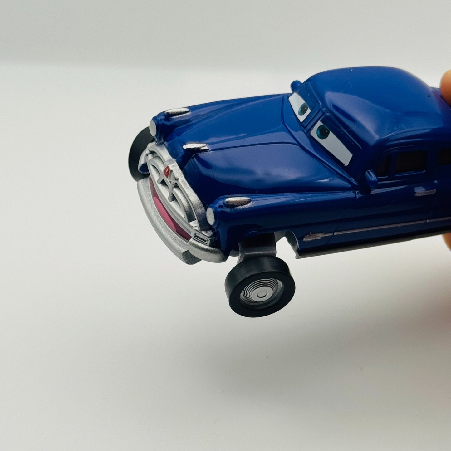 Disney Pixar Cars - WHEEL ACTION DRIVERS DOC HUDSON - 1:55 Plastic