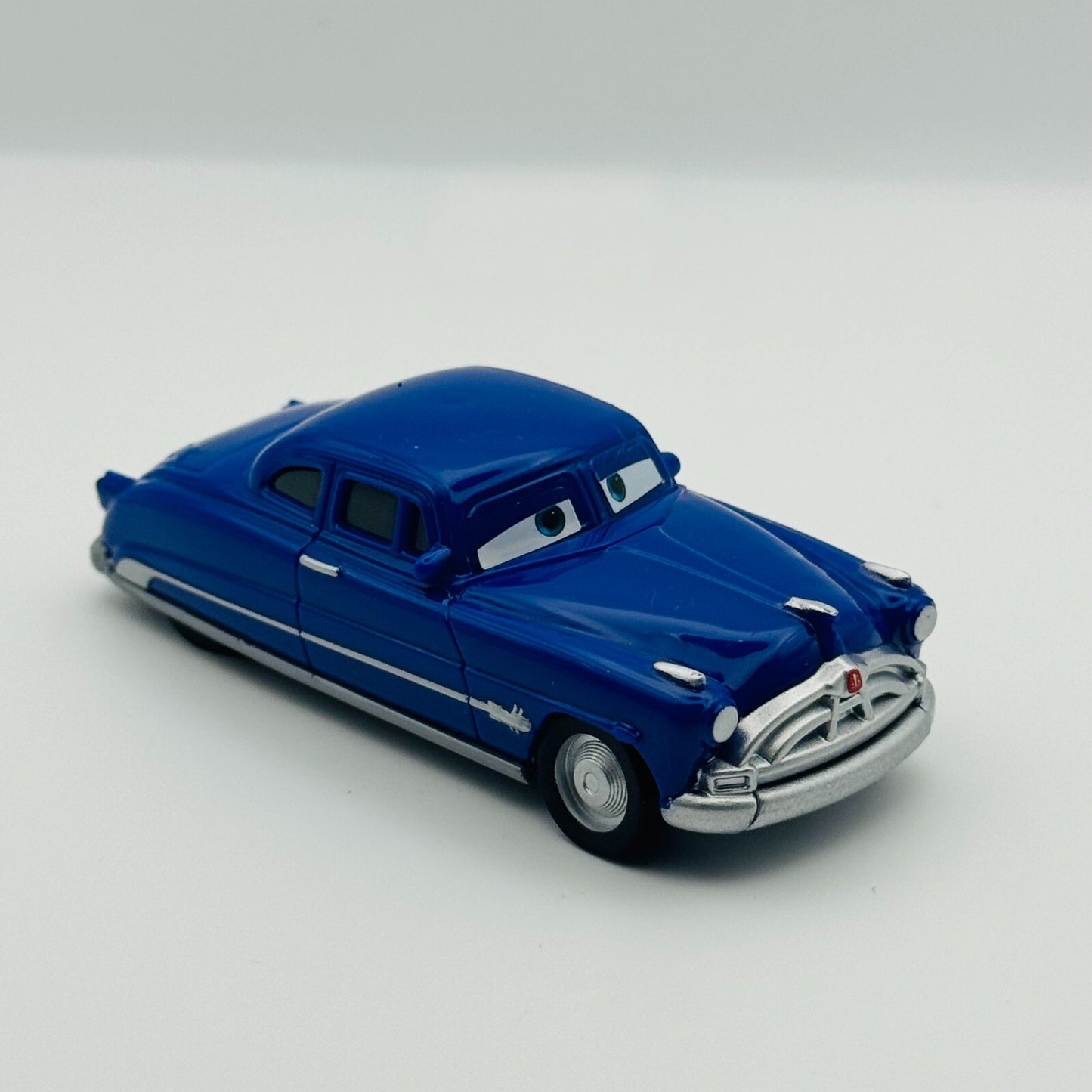 Disney Pixar Cars - WHEEL ACTION DRIVERS DOC HUDSON - 1:55 Plastic