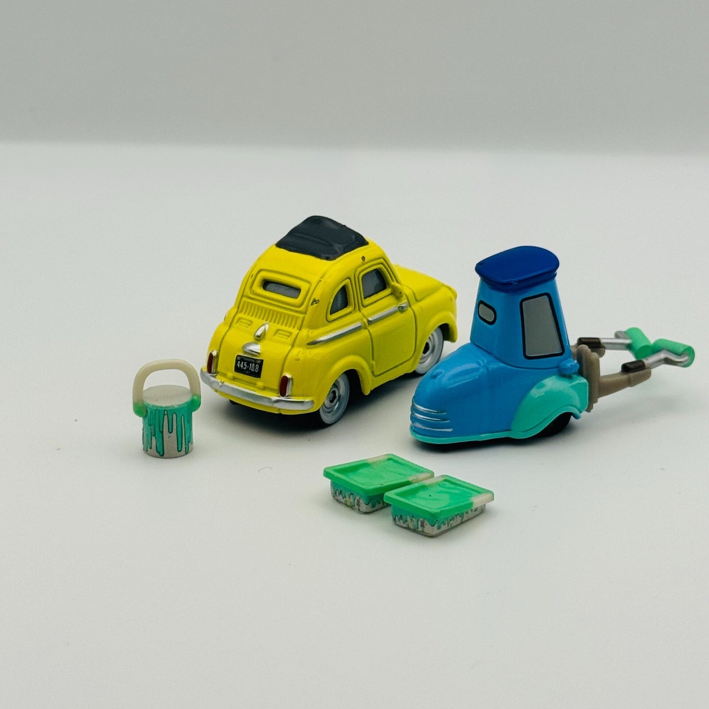 Disney Pixar Cars - LUIGI & GUIDO WITH PAINT CAN & ROLLERS - 1:55 Diecast