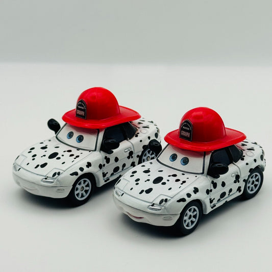 Disney Pixar Cars Toon - DALMATIAN MIA & TIA Rescue Squad Mater - 1:55 Diecast