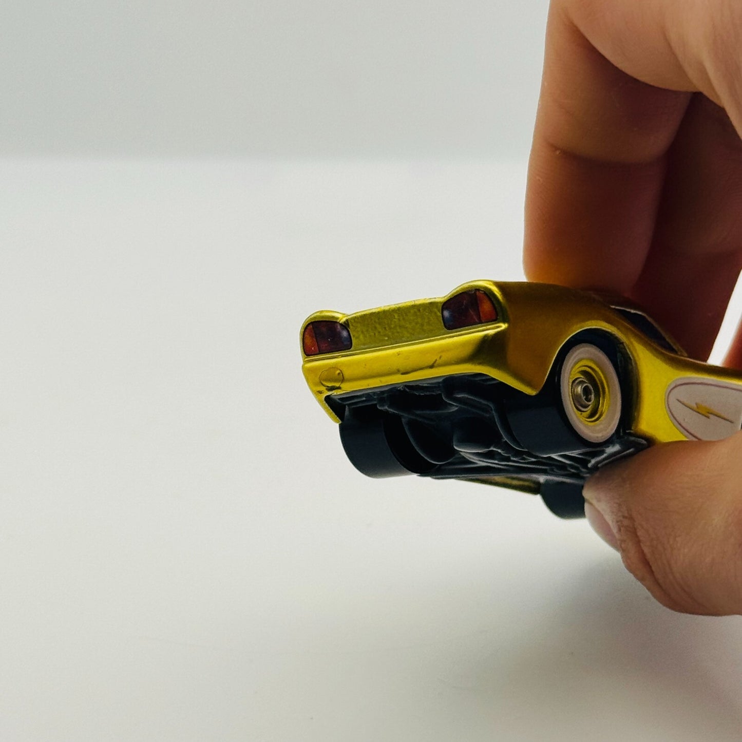 Disney Pixar Cars - GOLD CRUISIN' LIGHTNING MCQUEEN BLU RAY DVD SET 1:55 Diecast