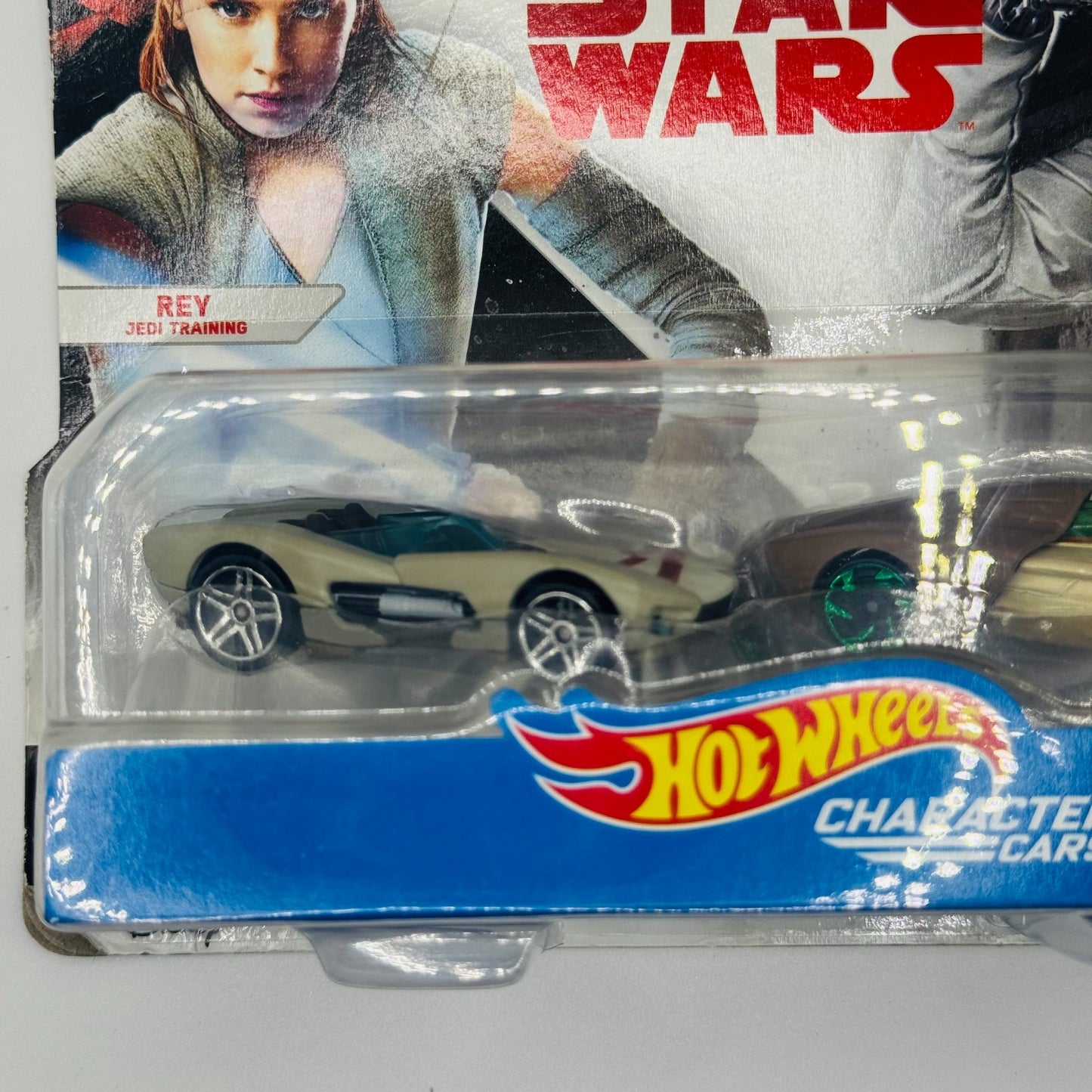 Hot Wheels - STAR WARS REY & LUKE & SKYWALKER Character Cars- 1:64 Scale Diecast