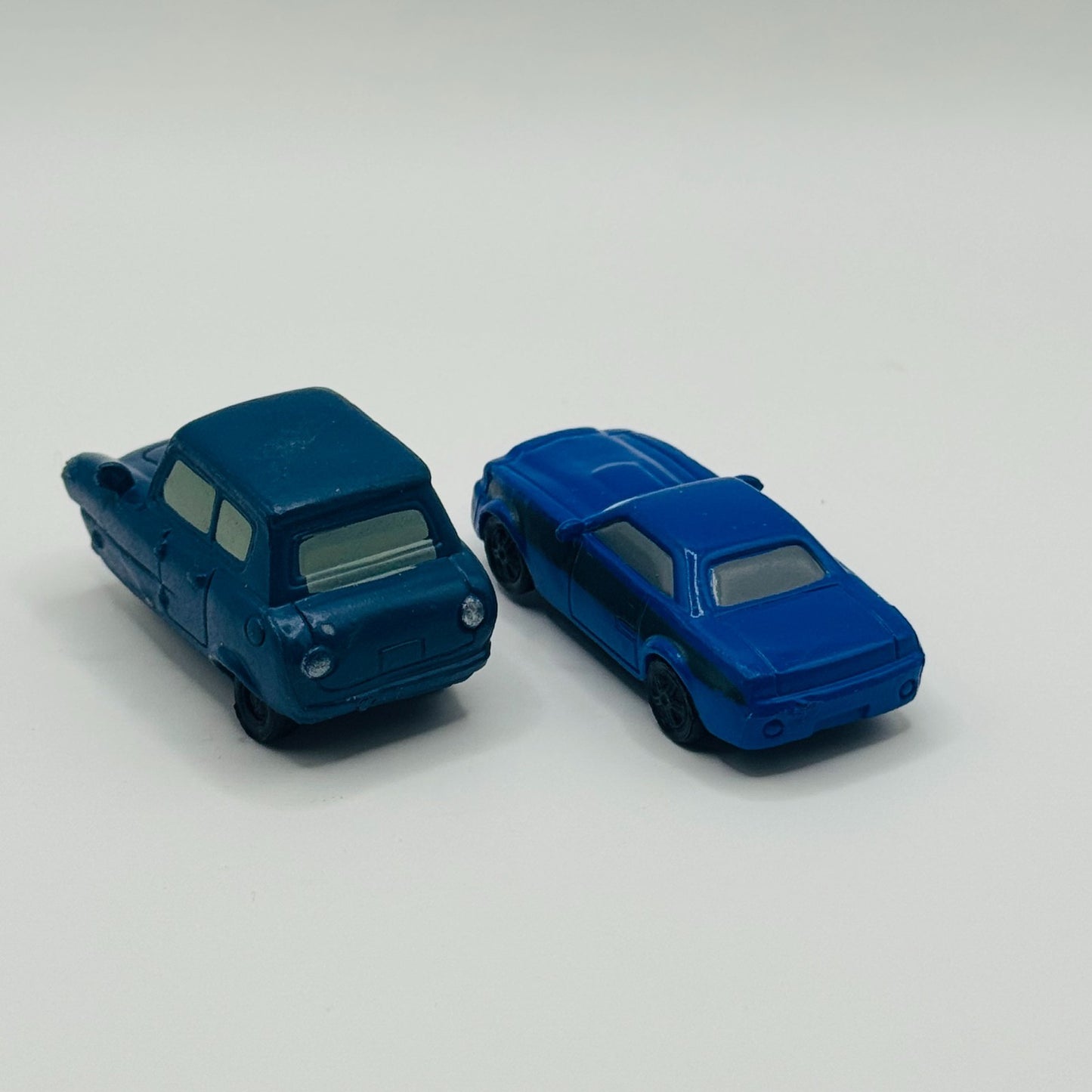 Disney Pixar Cars - Miniature Mini TOMBER & ROD TORQUE REDLINE Cars 2 (Plastic)