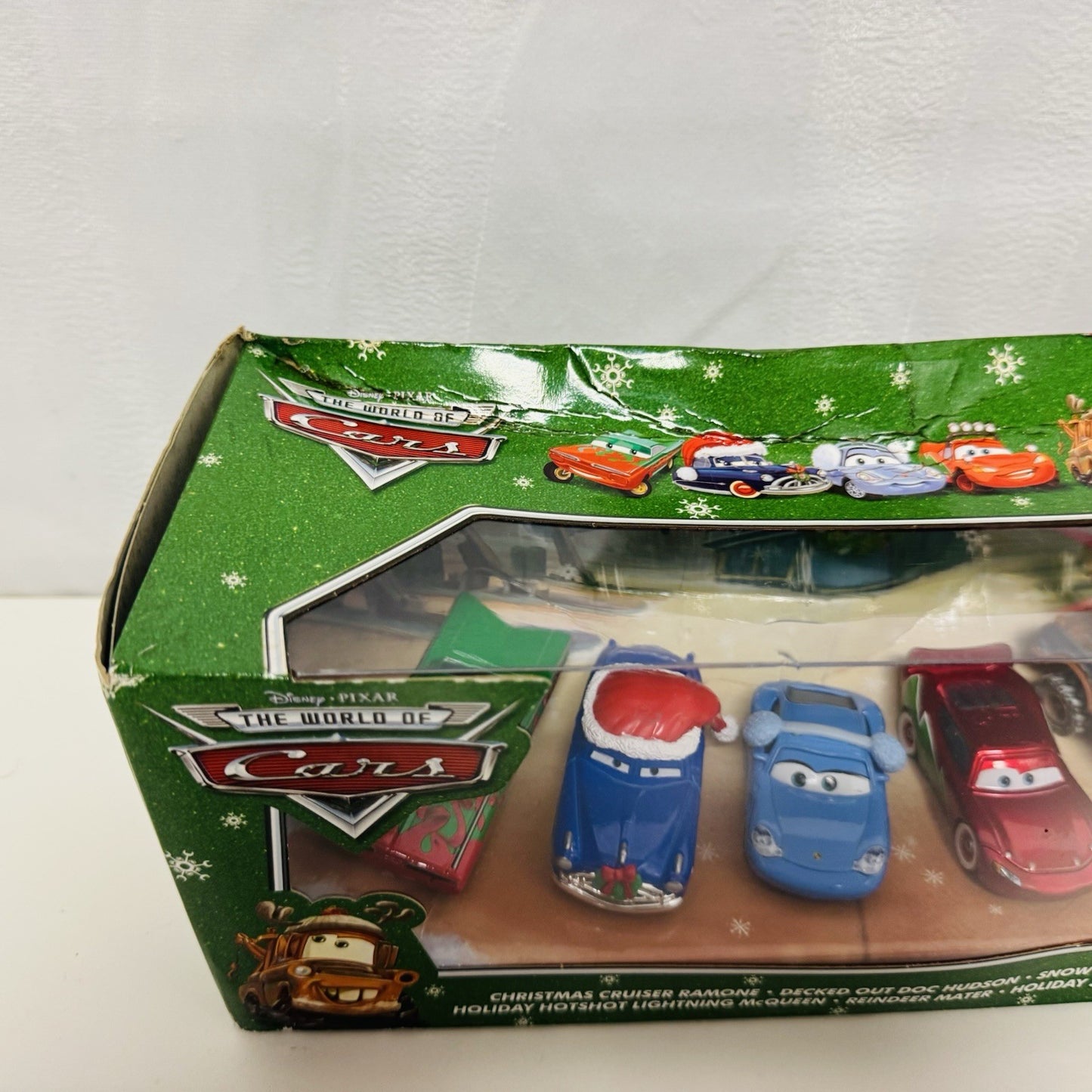 Disney Pixar Cars - MATER SAVES CHRISTMAS GIFT PACK Reindeer Mater 1:55 Diecast