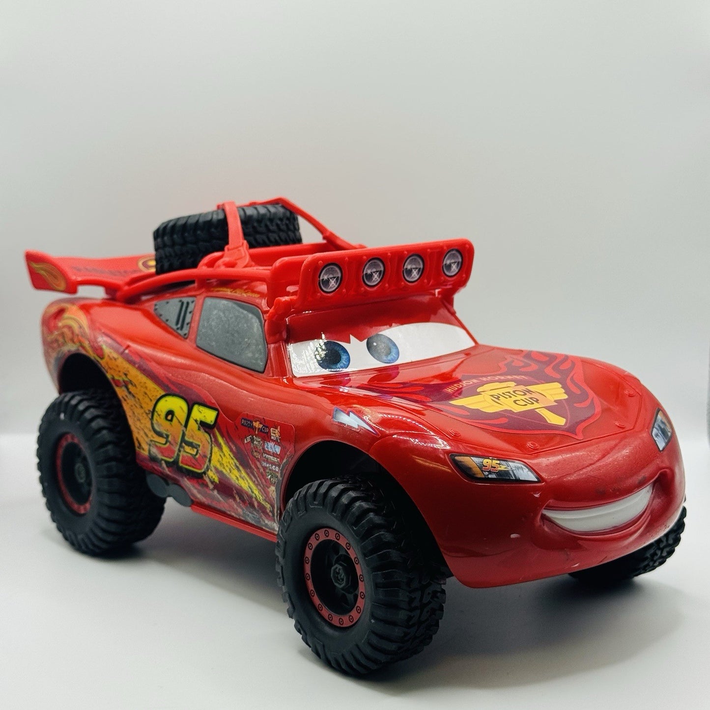 Disney Pixar Cars LARGE OFF-ROAD RACIN’ MCQUEEN Radiator Springs 500 TALKING 8”