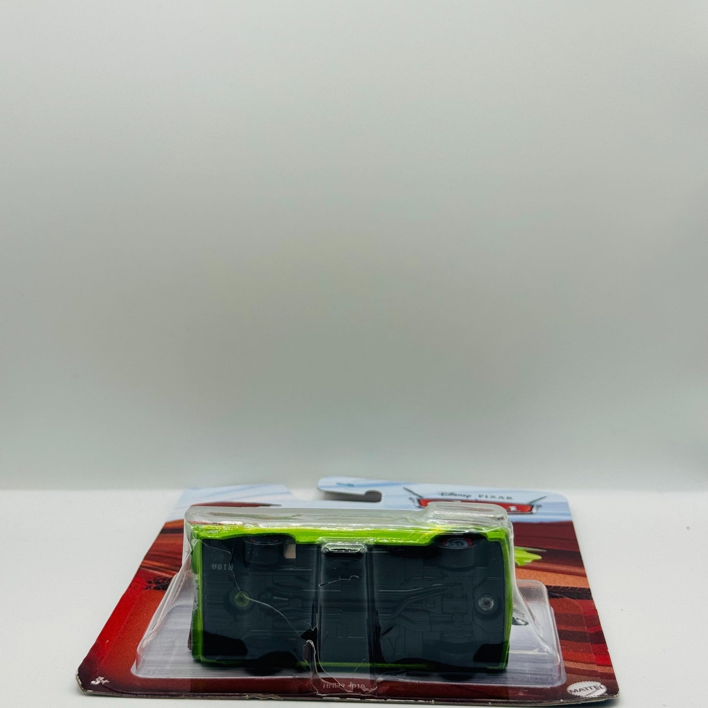 Disney Pixar Cars - BODY SHOP ARTIST RAMONE GREEN 2022 - 1:55 Diecast
