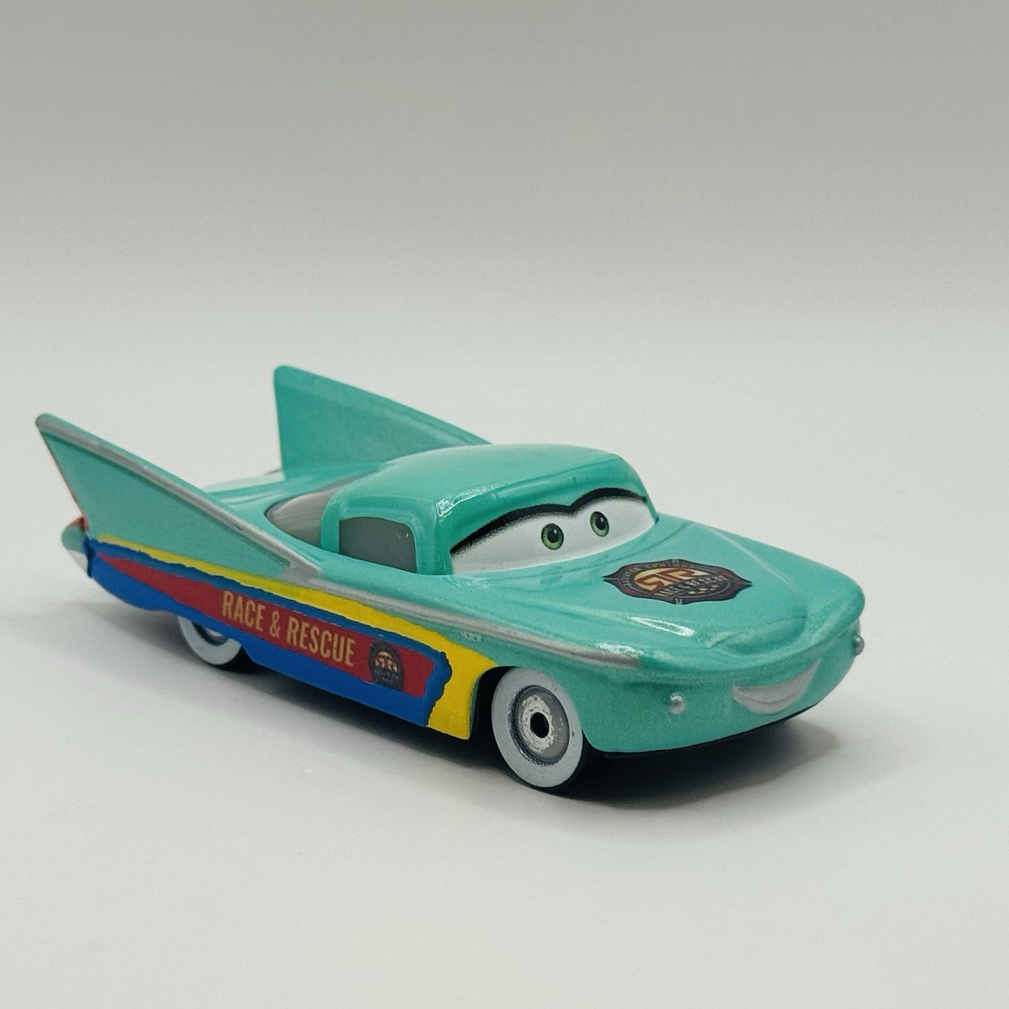 Disney Pixar Cars - RACE & RESCUE FLO *Custom* 2025 - 1:55 Diecast
