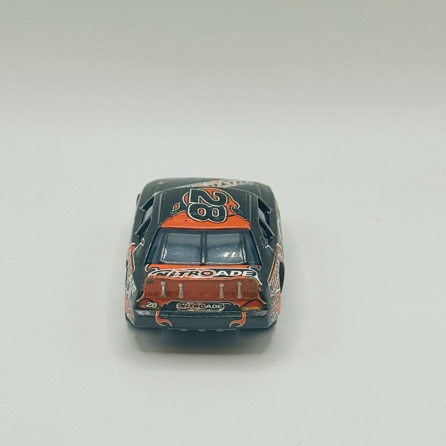 Disney Pixar Cars - NITROADE AIKEN AXLER #28 - 1:55 Diecast