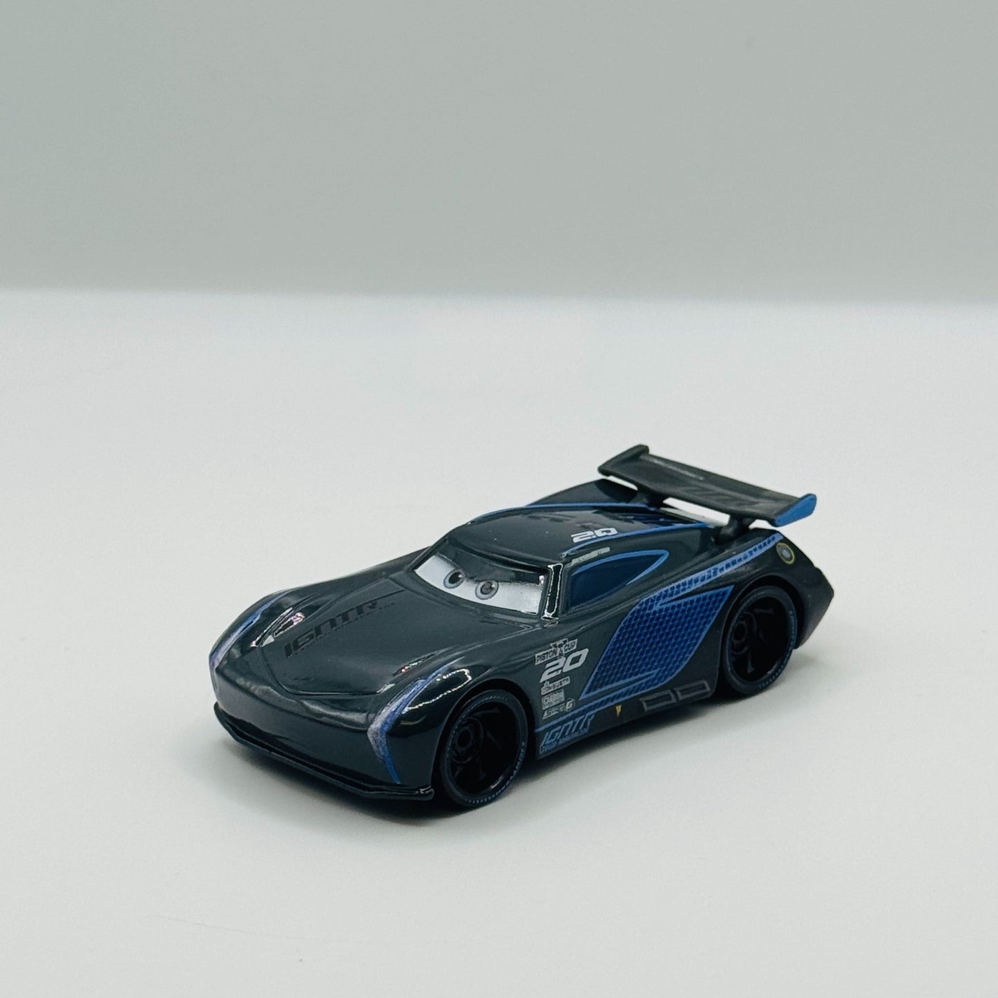 Disney Pixar Cars - JACKSON STORM NEXT GEN - 1:55 Diecast