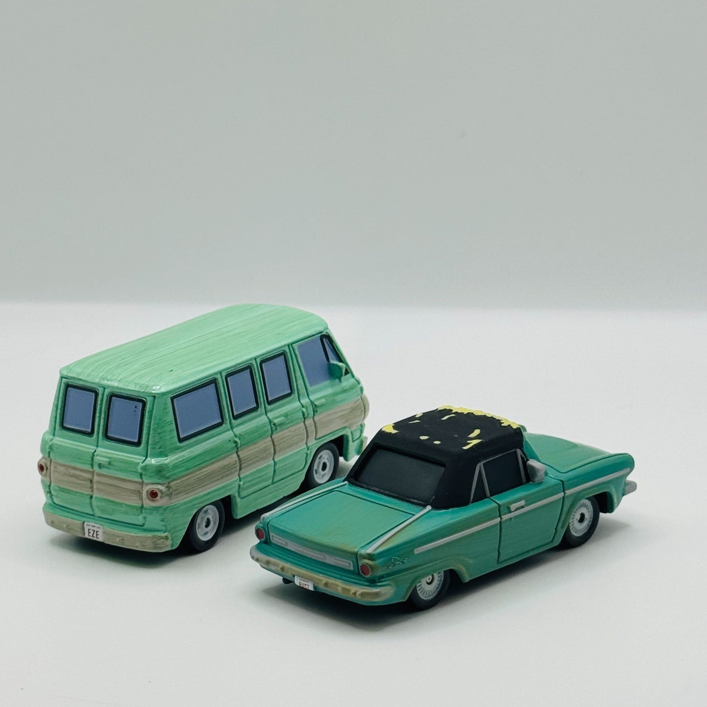 Disney Pixar Cars - RUSTY RUST-EZE & DUSTY RUST-EZE - 1:55 Diecast