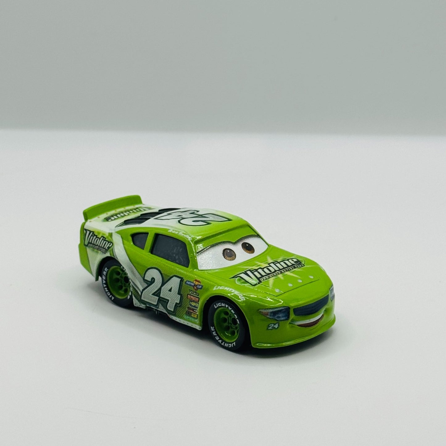 Disney Pixar Cars - BRICK YARDLEY VITOLINE #24 - 1:55 Diecast