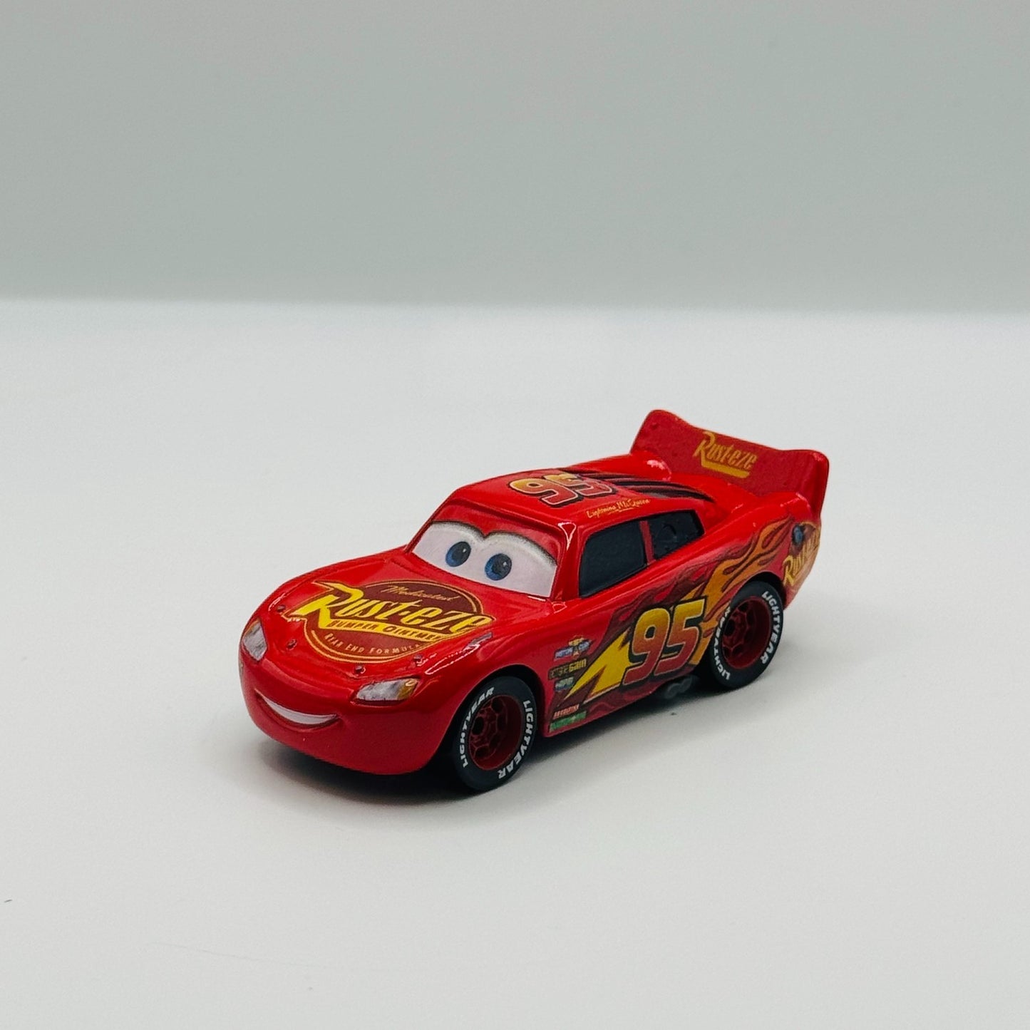 Disney Pixar Cars - CARS 3 LIGHTNING MCQUEEN - 1:55 Diecast