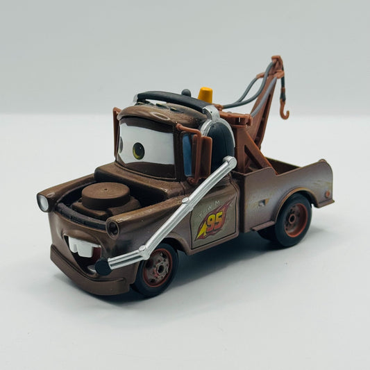 Disney Pixar Cars - RACE TEAM MATER WITH HEADSET Disney Store - 1:43 Diecast