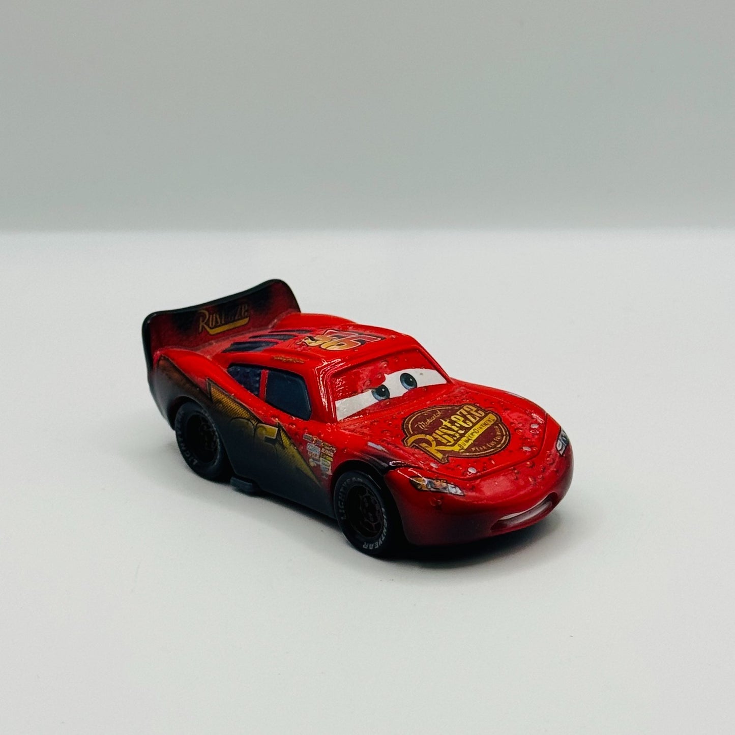 Disney Pixar Cars Toon SOAKED LIGHTNING MCQUEEN Rescue Squad Mater 1:55 Diecast
