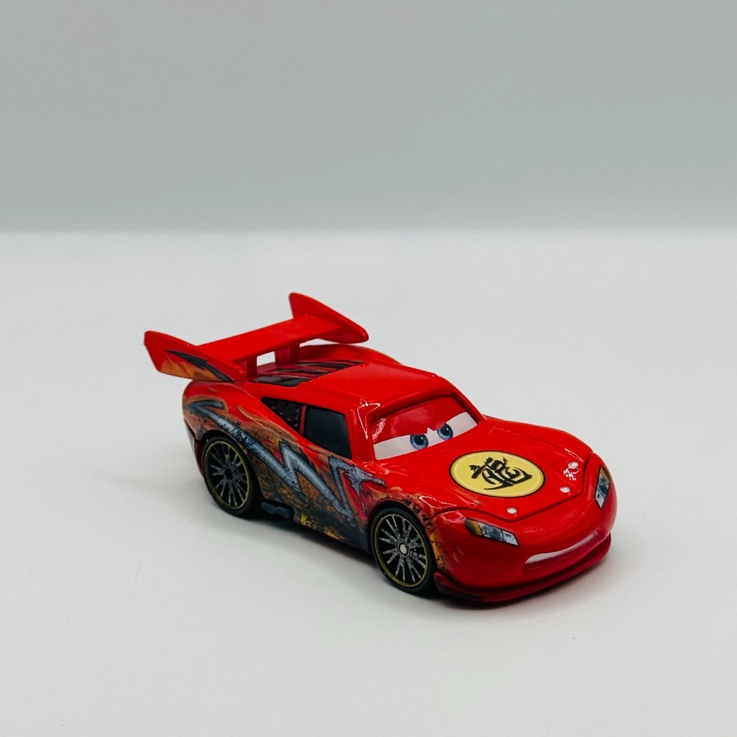 Disney Pixar Cars Toon - DRAGON MCQUEEN WITH OIL STAINS Tokyo Mater 1:55 Diecast