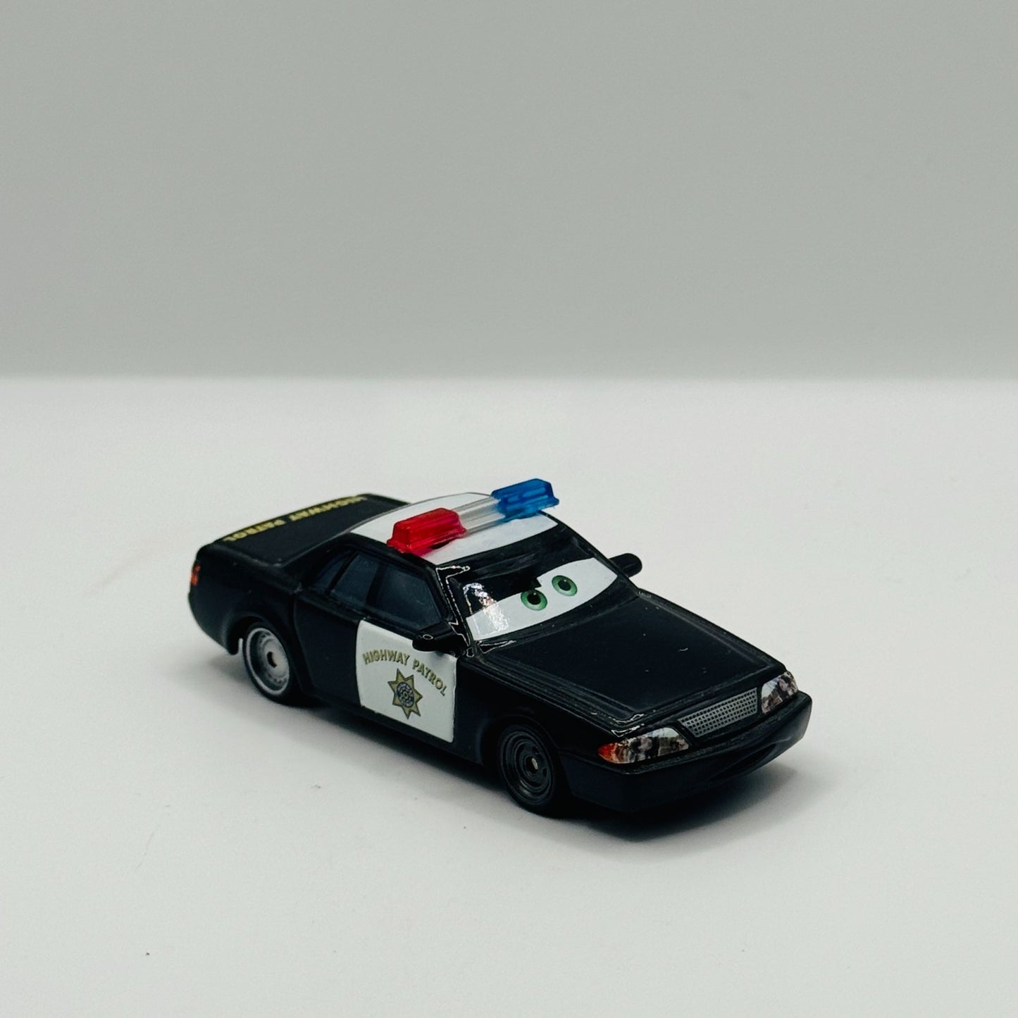 Disney Pixar Cars - AXLE ACCELERATOR *RARE GRILLE VARIANT* - 1:55 Diecast