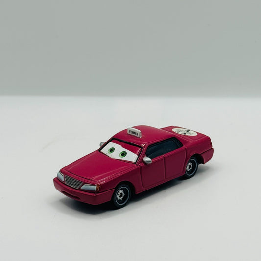 Disney Pixar Cars - VERN TAXI - 1:55 Diecast