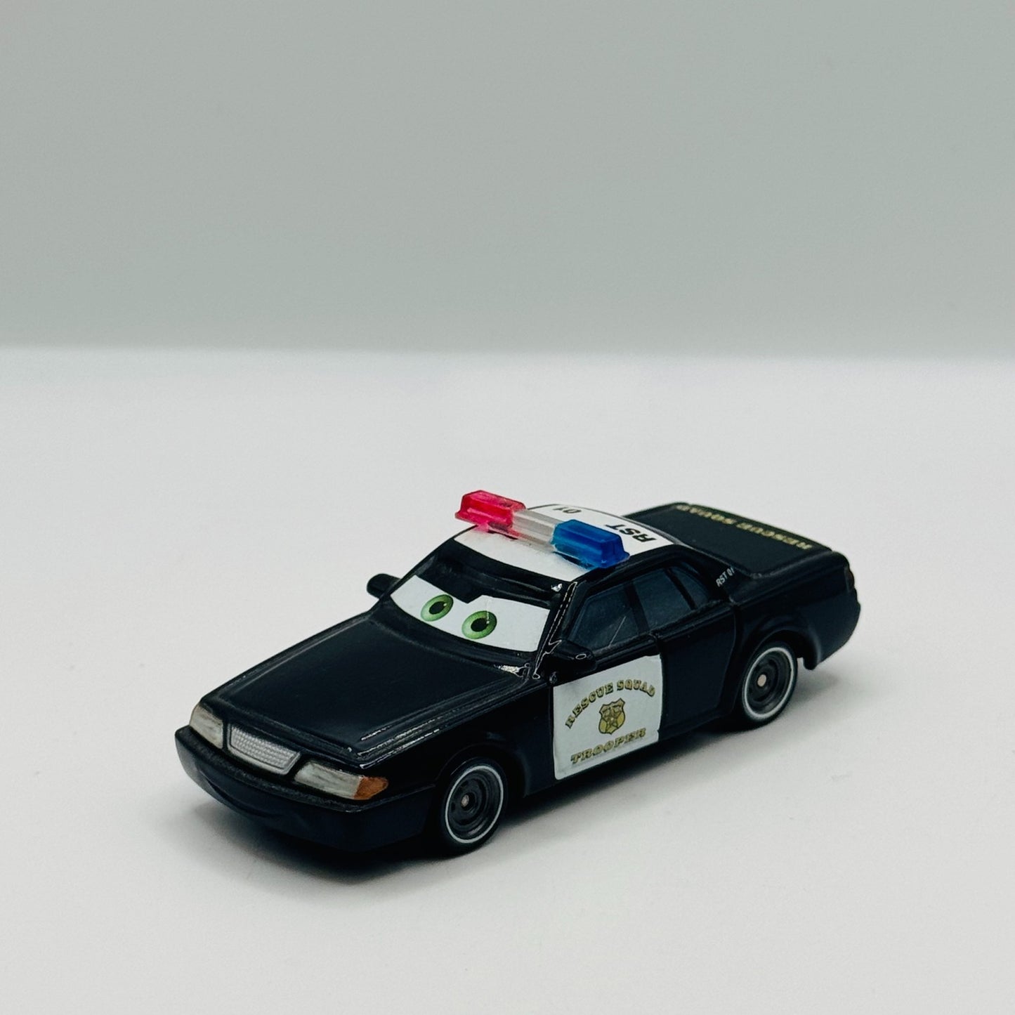 Disney Pixar Cars Toon - RESCUE SQUAD TROOPER Rescue Squad Mater - 1:55 Diecast