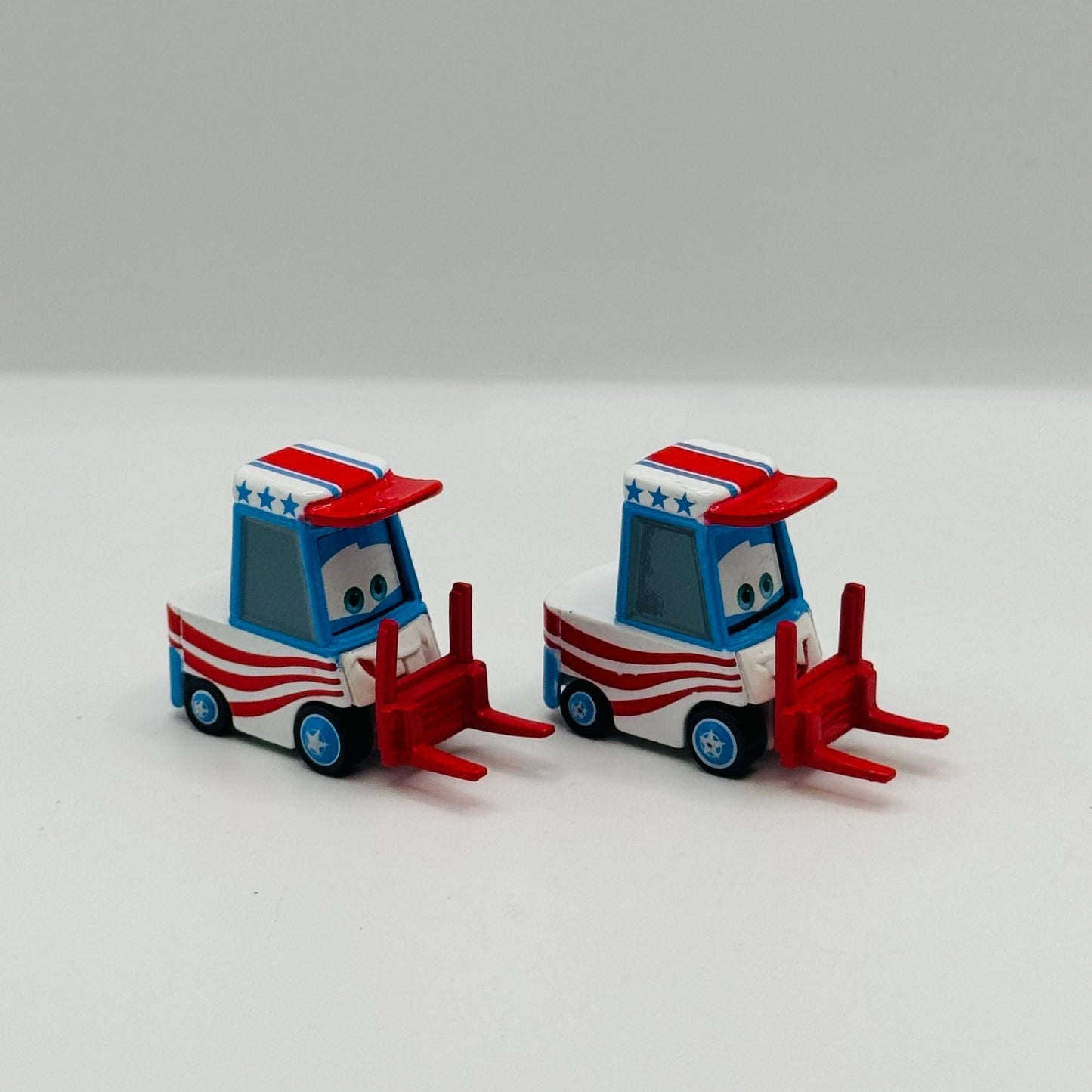 Disney Pixar Cars Toon LUG & NUTTY 4PK VARIANTS Mater The Greater - 1:55 Diecast