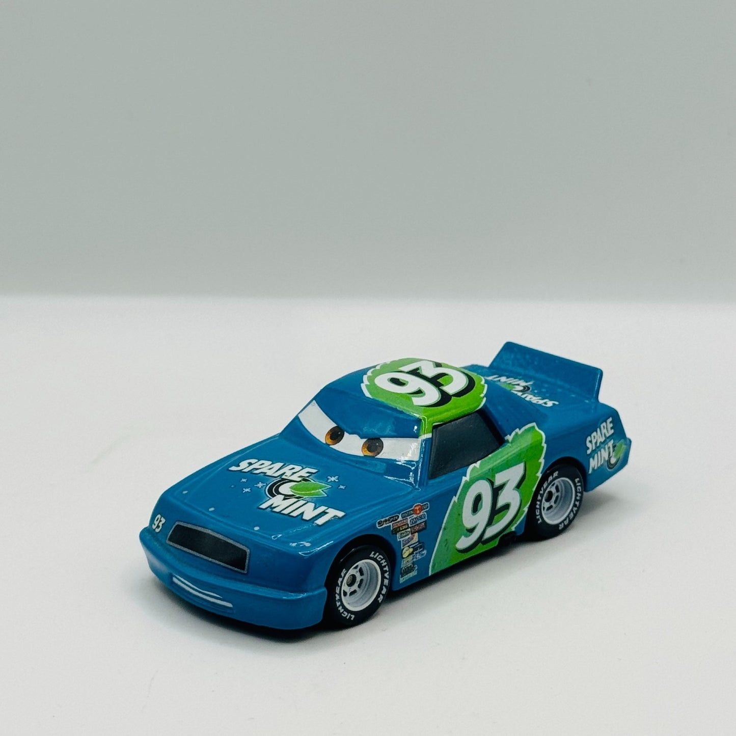 Disney Pixar Cars - ERNIE GEARSON SPARE O MINT Piston Cup - 1:55 Diecast