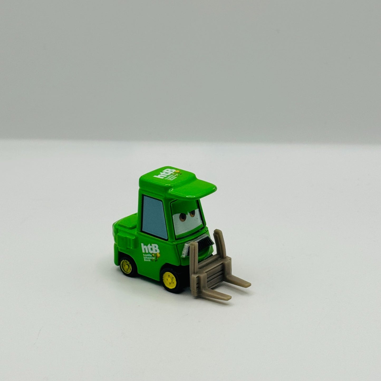 Disney Pixar Cars - CHICK HICKS HTB PITTY BRUISER BUKOWSKI - 1:55 Diecast