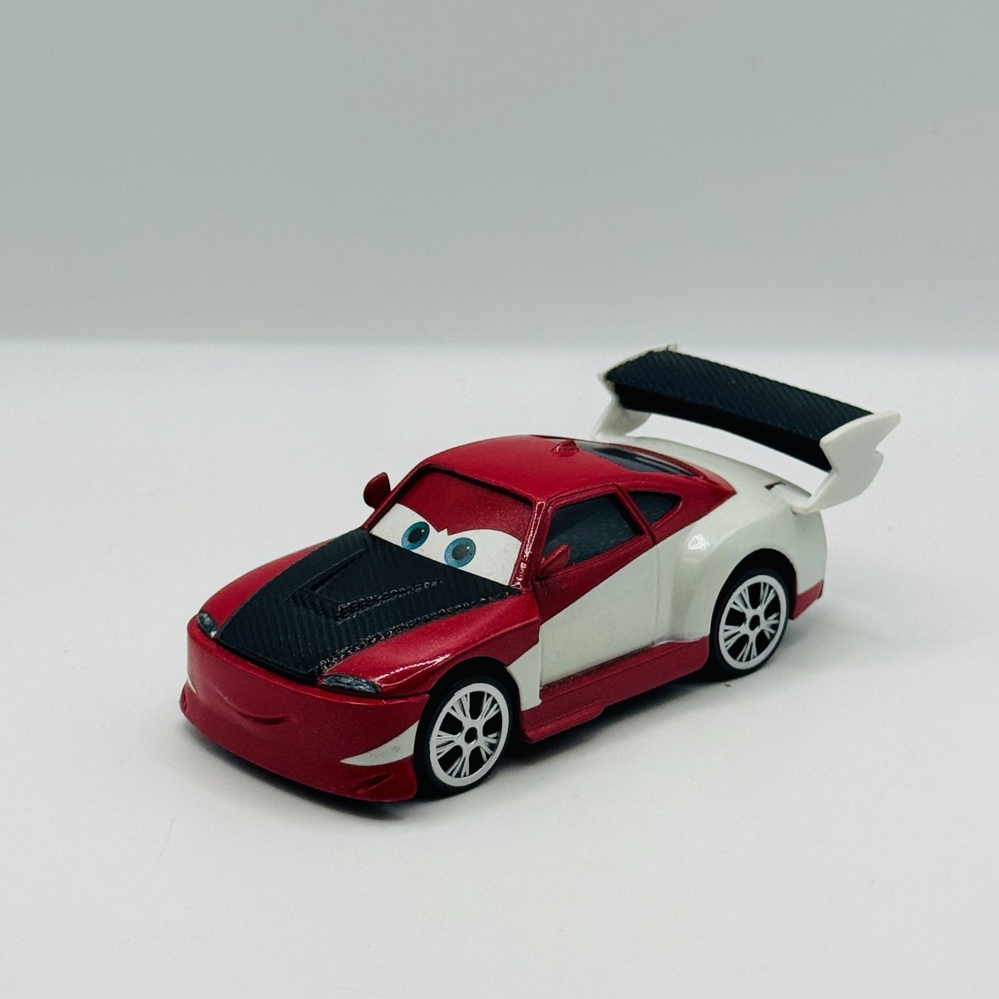 Disney Pixar Cars Toon - TABINU Tokyo Mater - 1:55 Diecast