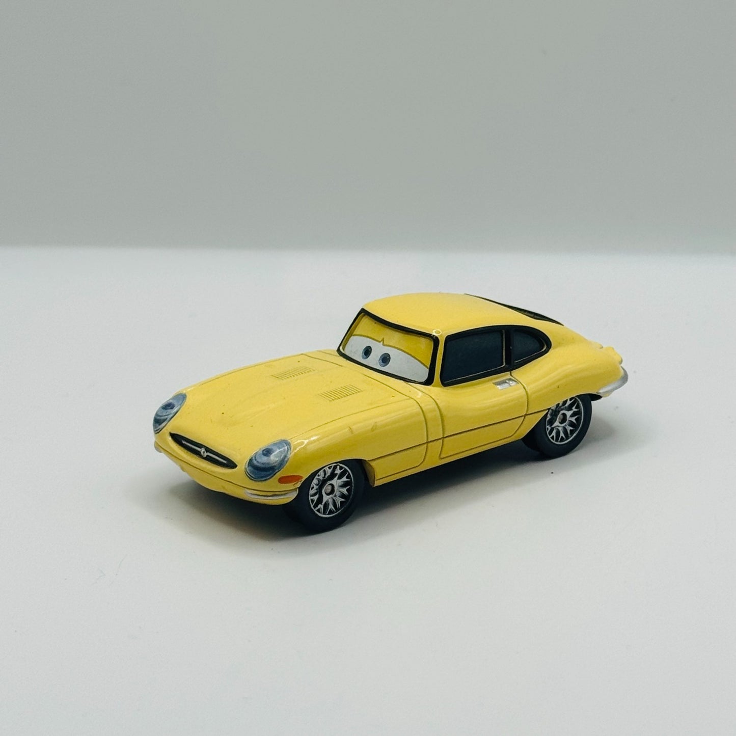 Disney Pixar Cars - VICTOR PAVEONE - 1:55 Diecast