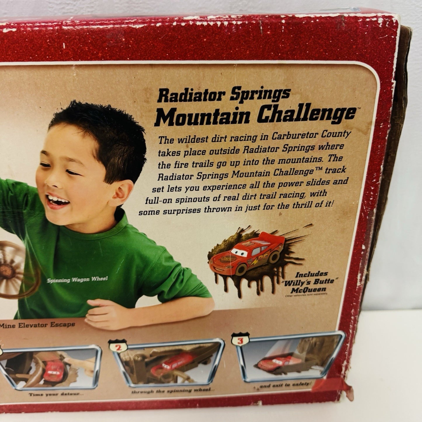 Disney Pixar Cars DIRT TRACK RADIATOR SPRINGS MOUNTAIN CHALLENGE - 1:55 Diecast