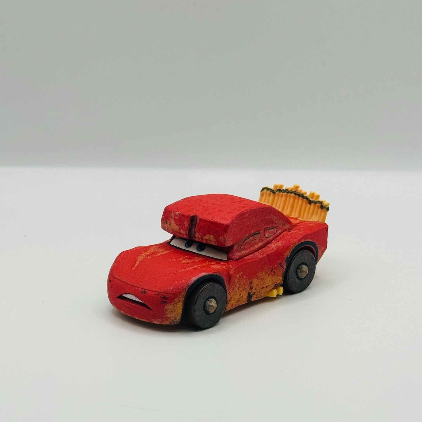 Disney Pixar Cars - CAVE LIGHTNING MCQUEEN On The Road 2023 - 1:55 Diecast