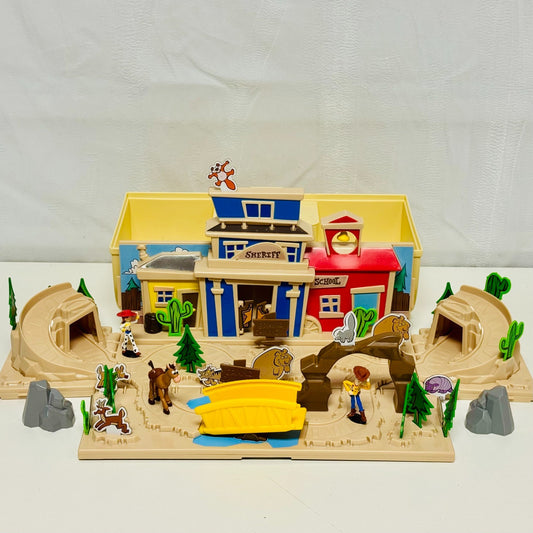 Disney Pixar TOY STORY 2 FOLD OUT WAGON WILD WEST Playset Portable- Disney Parks