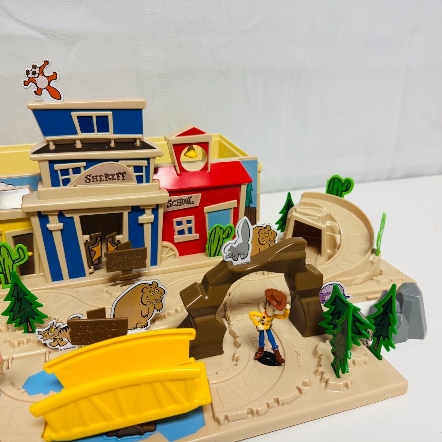 Disney Pixar TOY STORY 2 FOLD OUT WAGON WILD WEST Playset Portable- Disney Parks