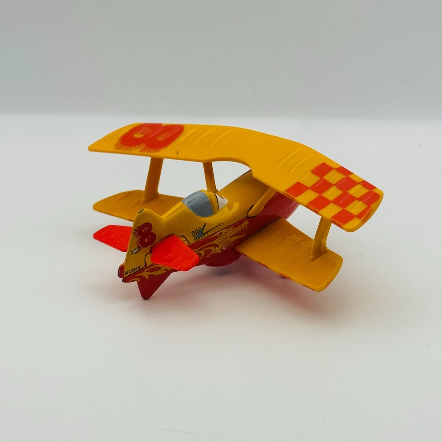 Disney Planes & Pixar Cars - SUN WING #8 - 1:55 Diecast