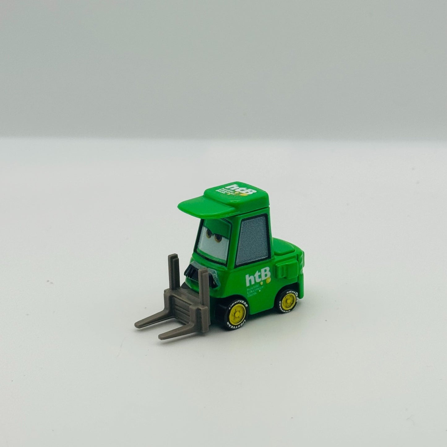 Disney Pixar Cars - CHICK HICKS HTB PITTY BRUISER BUKOWSKI Thailand 1:55 Diecast