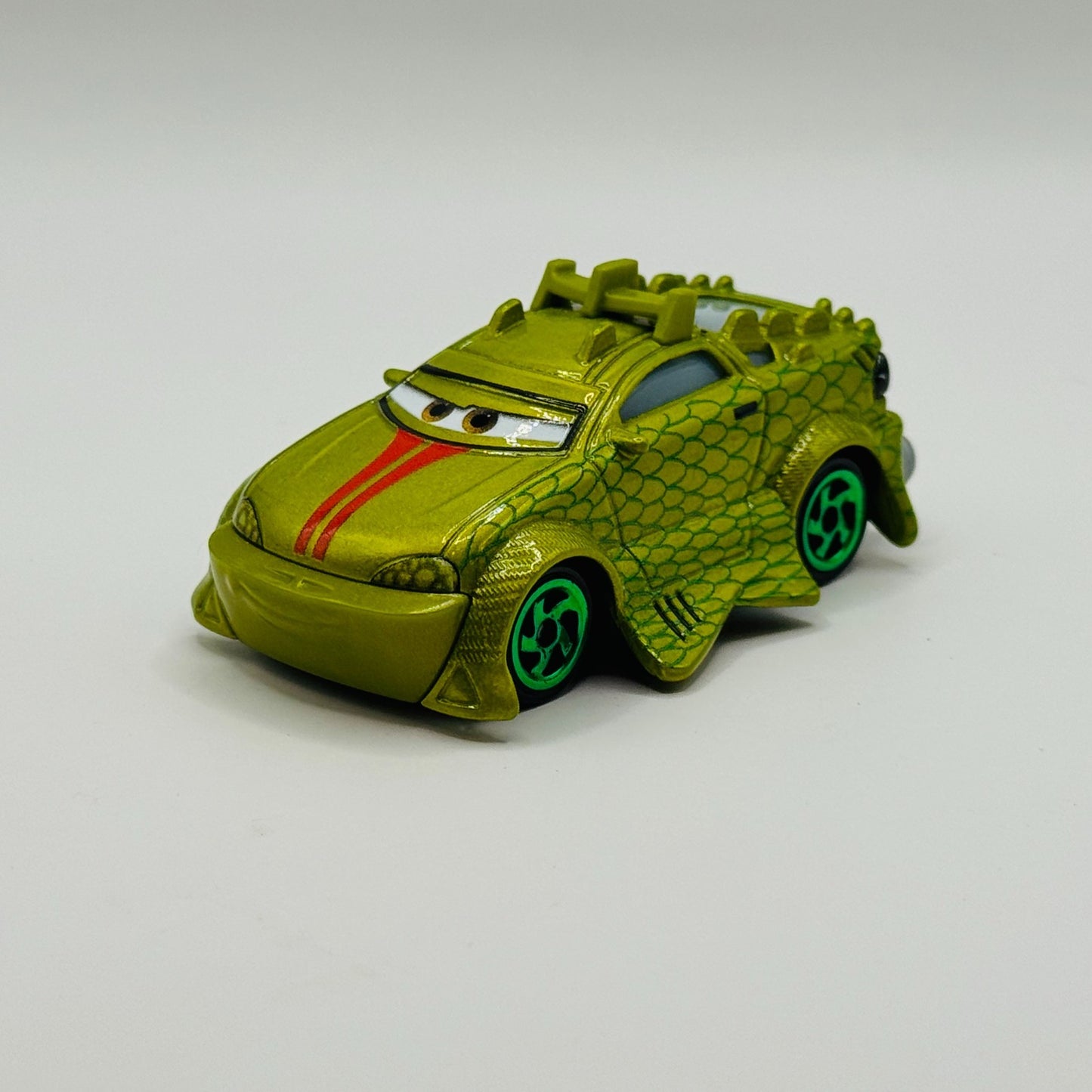 Disney Pixar Cars Toon - KOMODO METALLIC VARIANT Tokyo Mater 2024- 1:55 Diecast