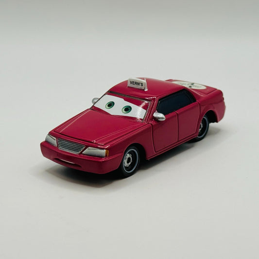 Disney Pixar Cars - VERN TAXI *Unibody* 2016 - 1:55 Diecast