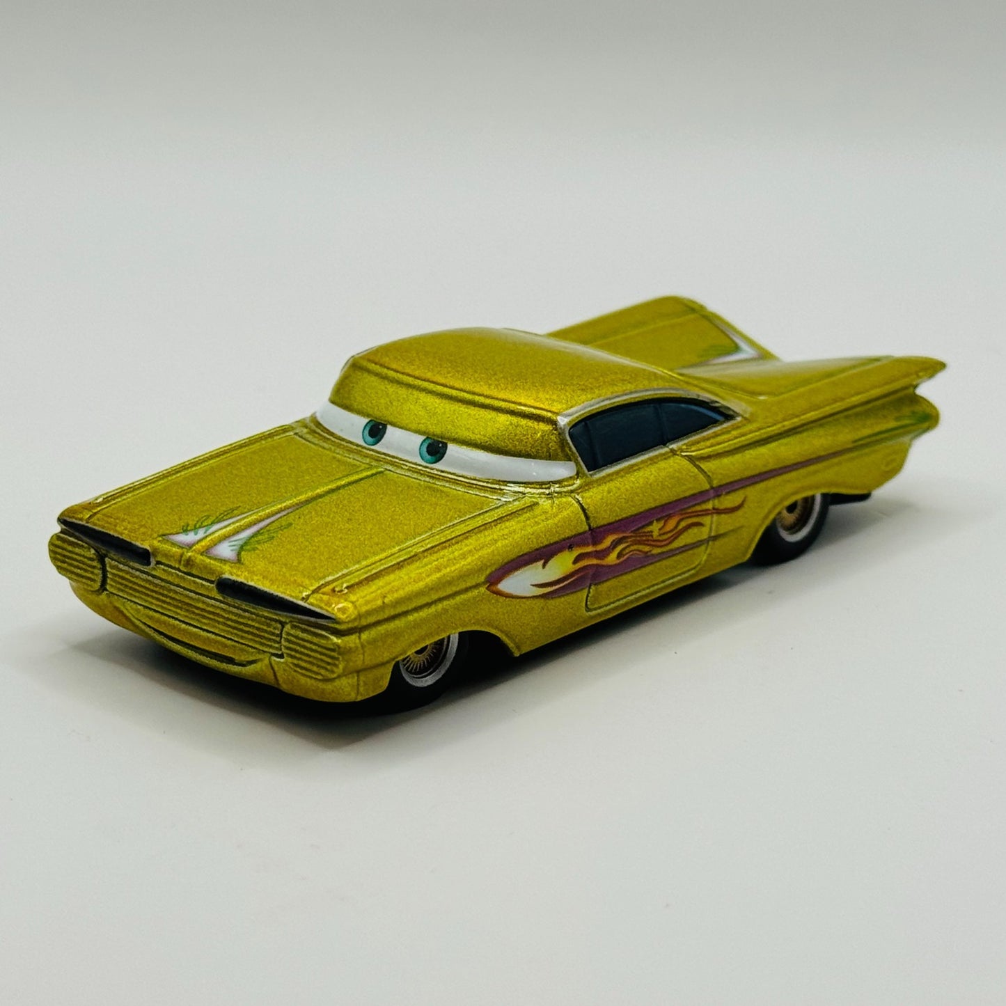 Disney Pixar Cars - GOLD YELLOW RAMONE - 1:55 Diecast