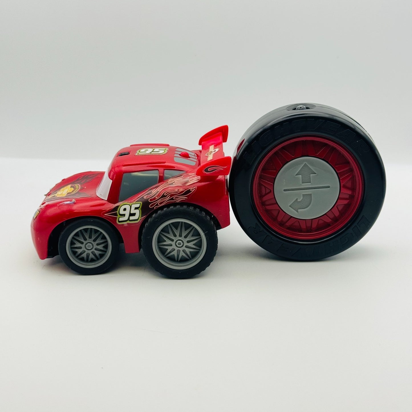Disney Pixar Cars - NEON RC RACERS LIGHTNING MCQUEEN - Remote Control Car 2014