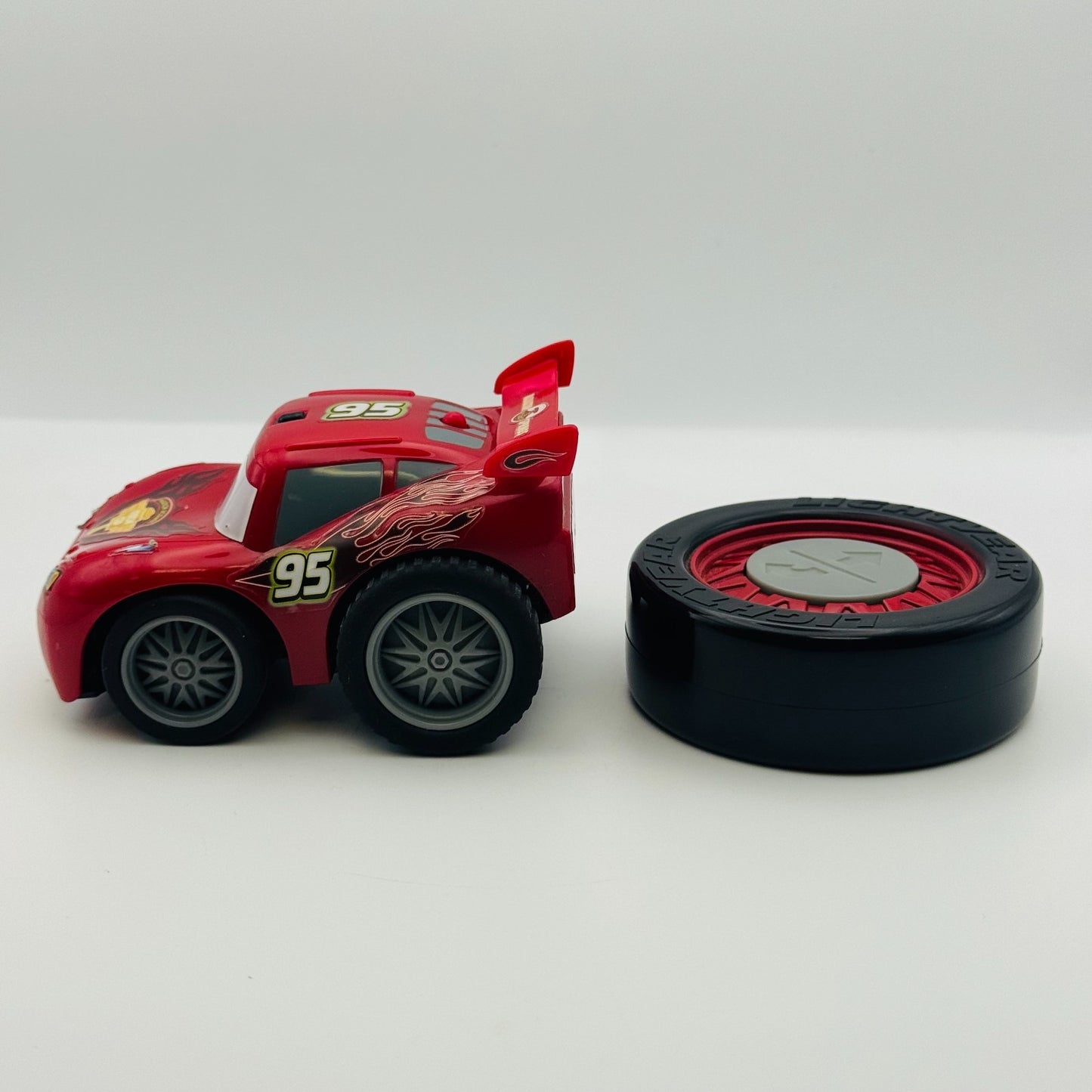 Disney Pixar Cars - NEON RC RACERS LIGHTNING MCQUEEN - Remote Control Car 2014