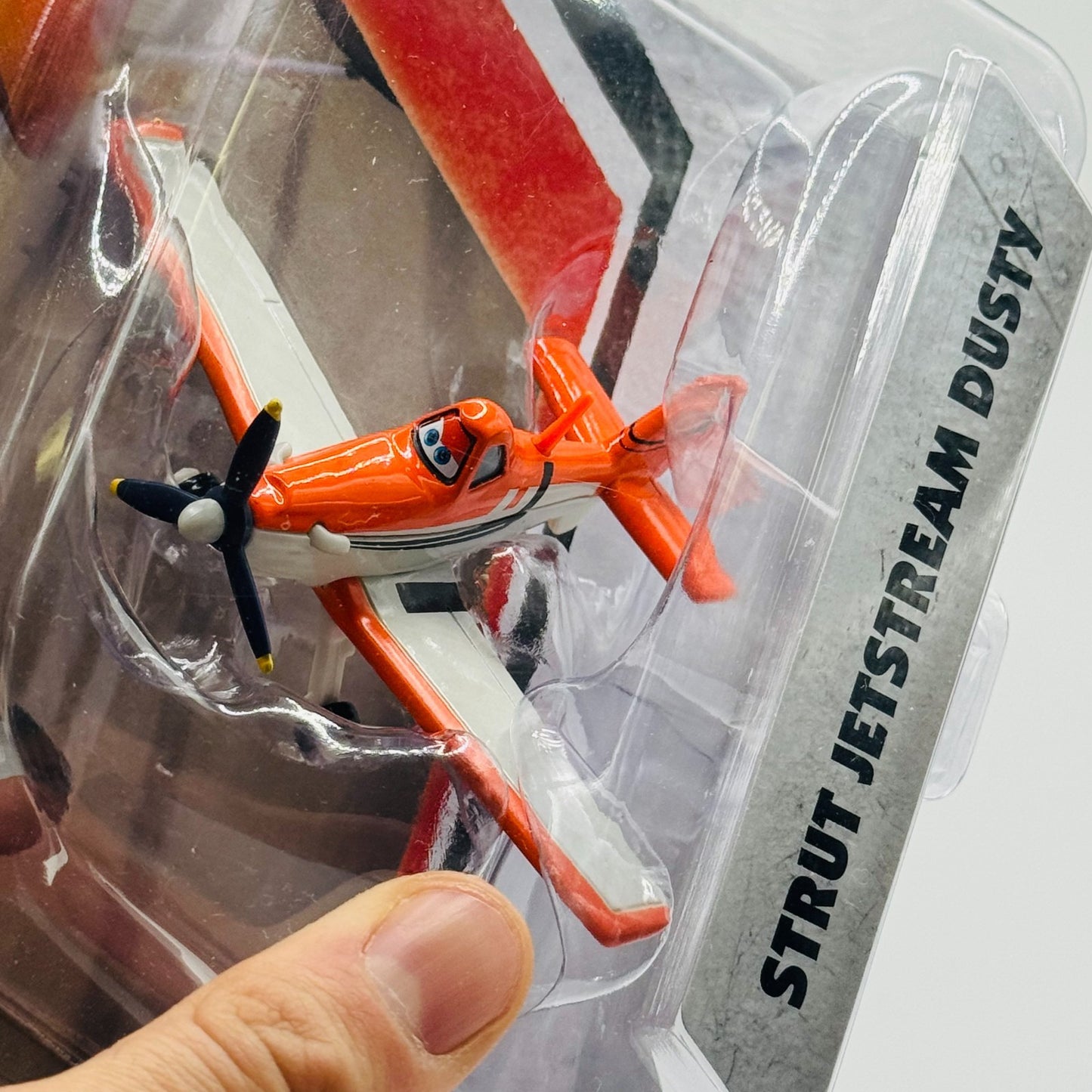 Disney Planes & Cars - STRUT JETSTREAM DUSTY Propwash Junction 2016 1:55 Diecast