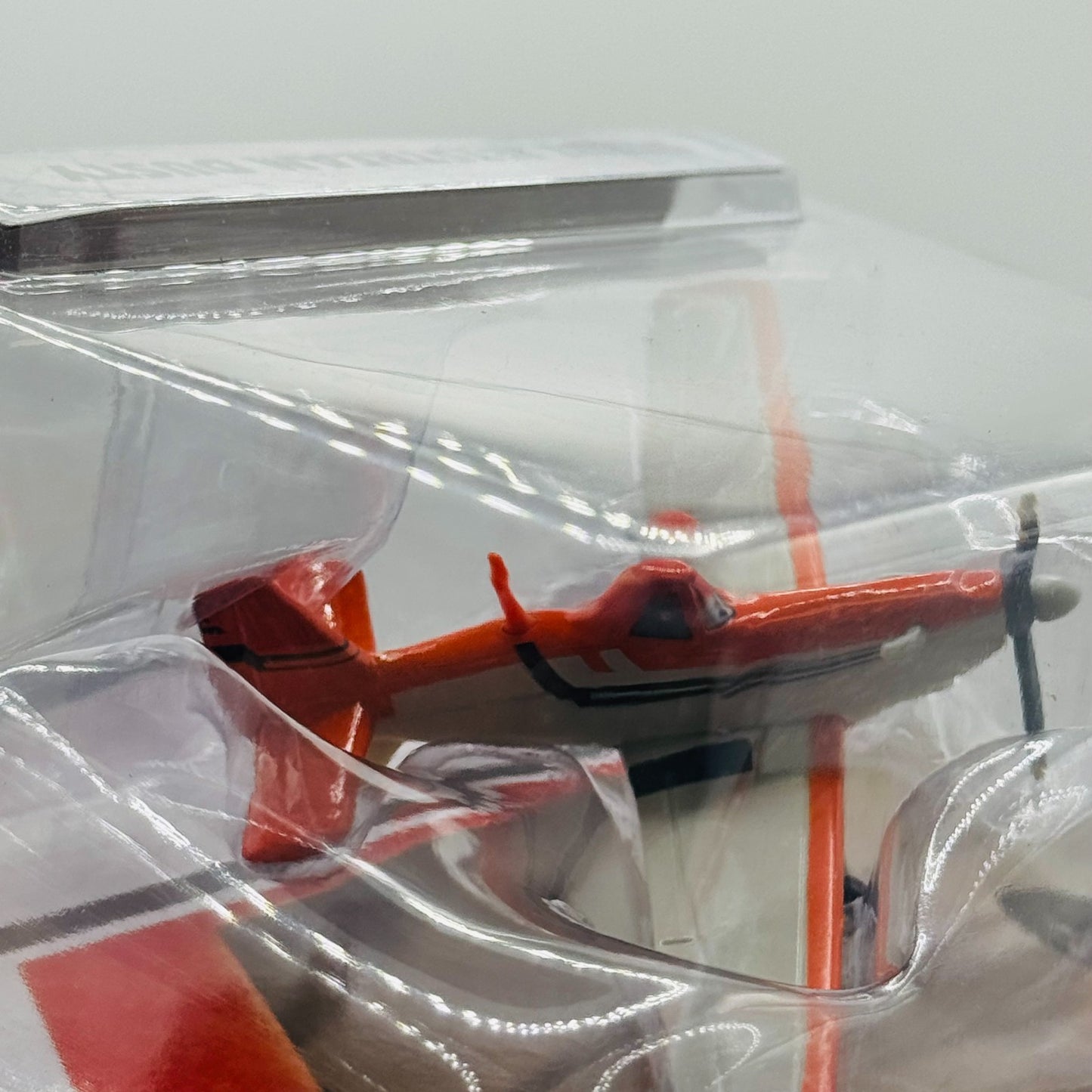 Disney Planes & Cars - STRUT JETSTREAM DUSTY Propwash Junction 2016 1:55 Diecast