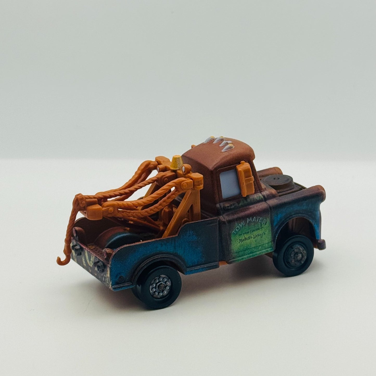 Disney Pixar Cars - ROAD TRIP MATER EXCITED RAISED FRONT V2 2023 - 1:55 Diecast