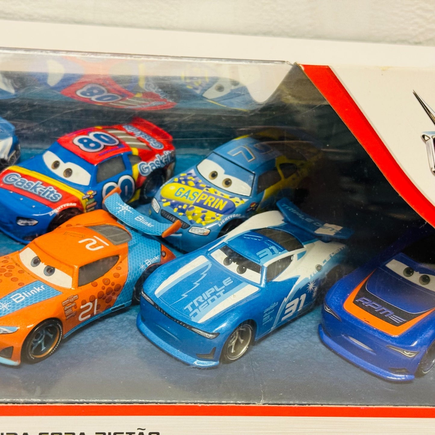 Disney Pixar Cars - PISTON CUP RACE 11-PK *CHINA* CARL CLUTCHEN CAM 1:55 Diecast
