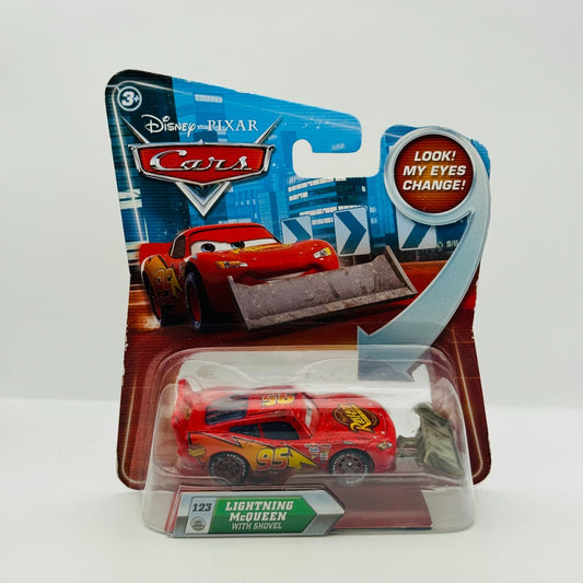 Disney Pixar Cars - LENTICULAR MCQUEEN WITH SHOVEL Eyes Change - 1:55 Diecast