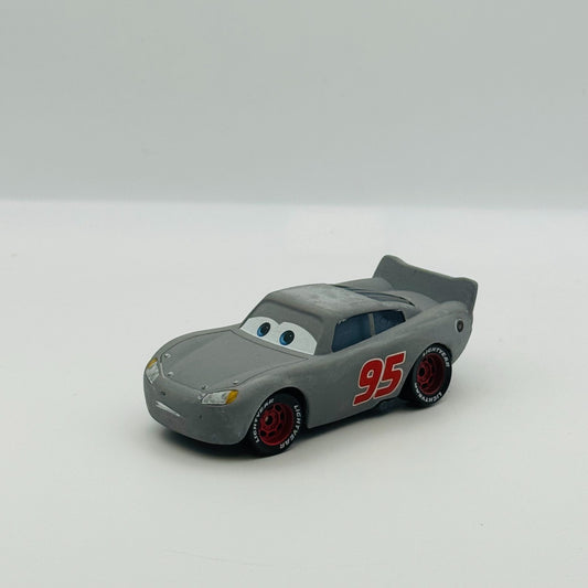 Disney Pixar Cars - PRIMER LIGHTNING MCQUEEN *BENT WHEELS* 2017 RSC 1:55 Diecast